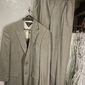 Tommy Hilfiger Classic Gray Suit